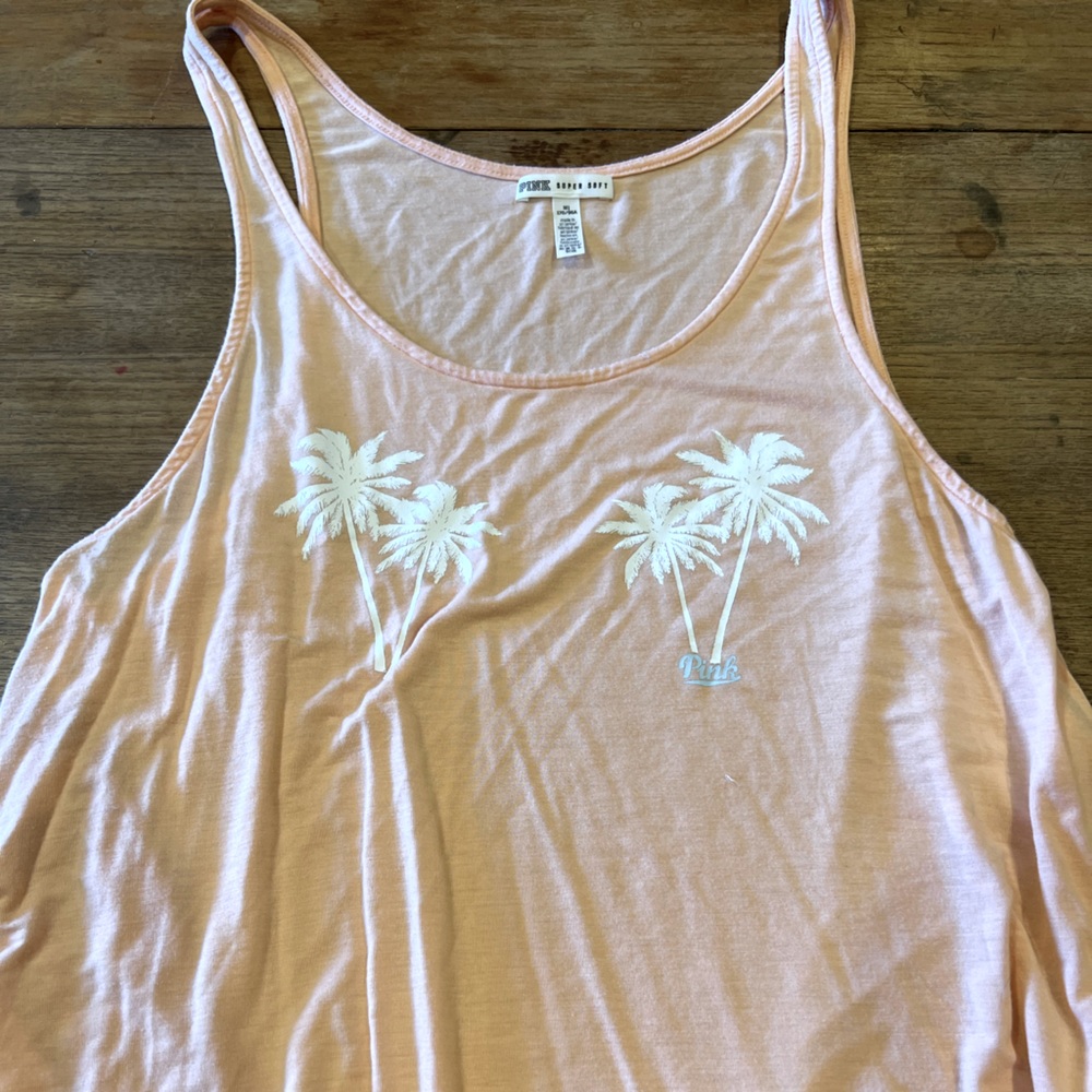 VS Pink Top